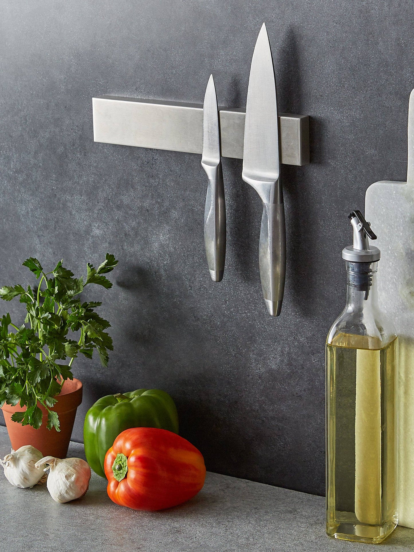 Deluxe Magnetic Knife Bar - 10In