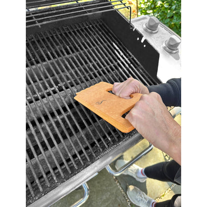 Outset Grill Grate Cleaner, Verde, 10.25" x 4.75" x 0.25"