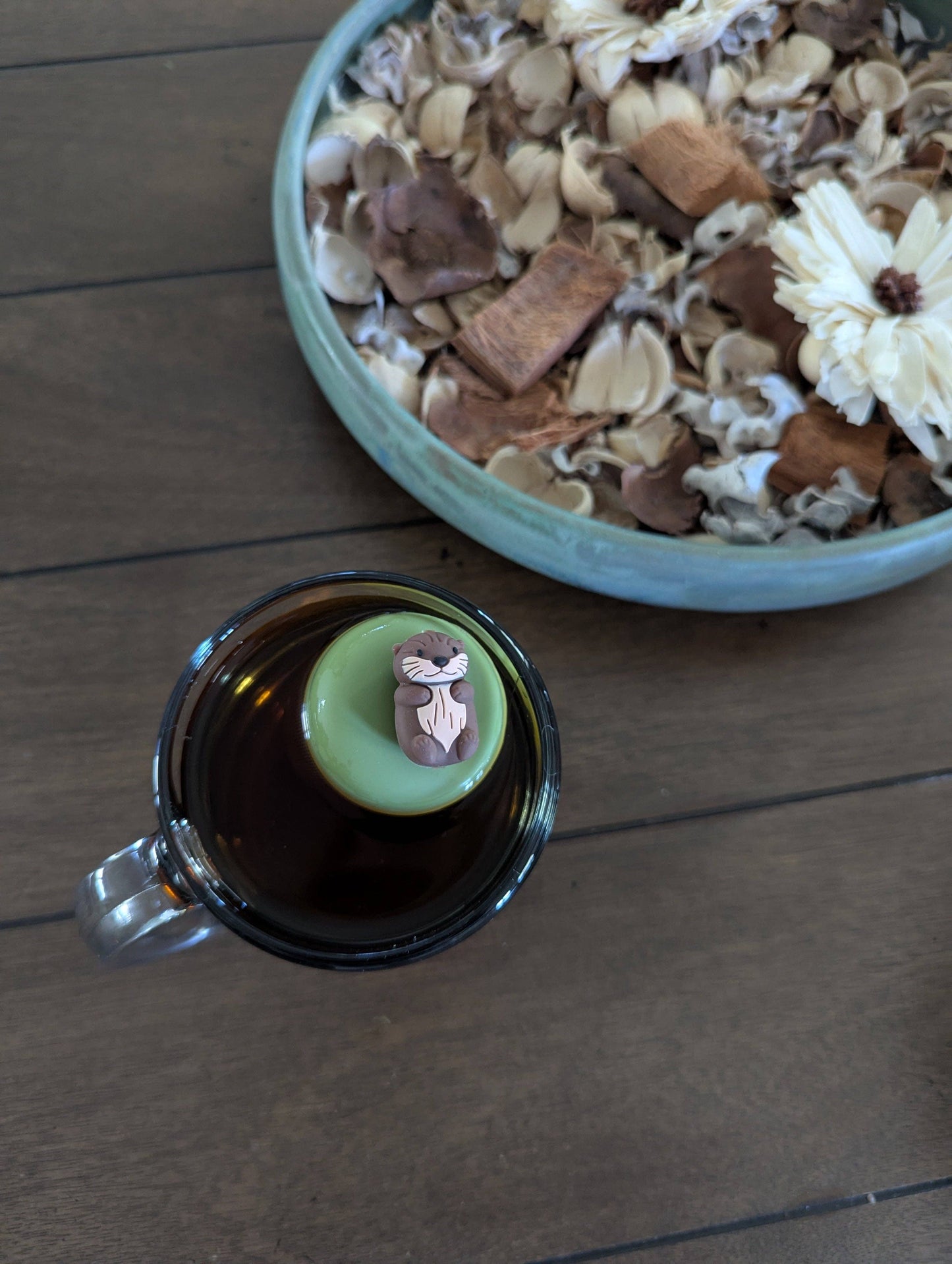 Otter | Floating Tea Infuser | Green Base | Brown Otter