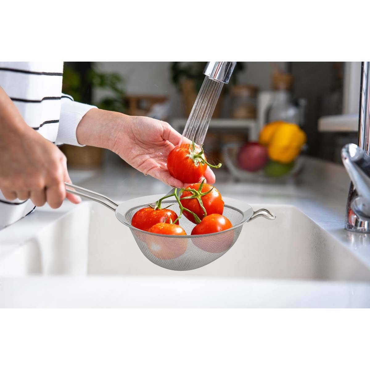 HIC Kitchen Double Mesh Strainer, 7in