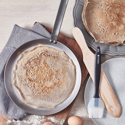 MINERAL B Carbon Steel Crepe & Tortilla Pan: 9.5"